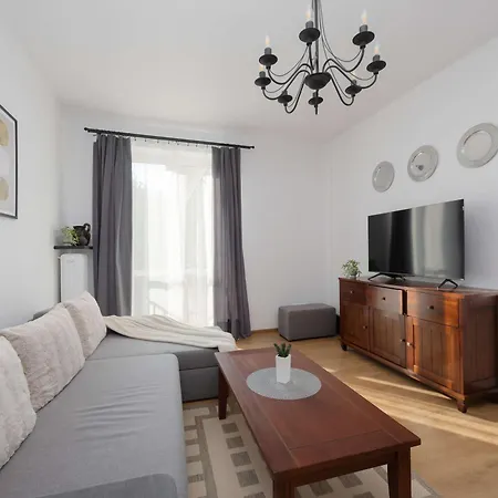 Bright In Muranow Close To The Old Town By Renters