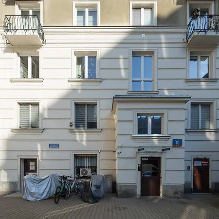 Bright In Muranow Close To The Old Town By Renters 아파트 *