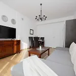 Bright In Muranow Close To The Old Town By Renters * Βαρσοβία